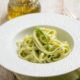 Pasta stracchino e rucola, un primo piatto facile e veloce