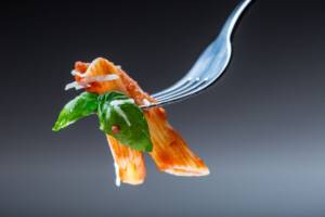 Pasta con crema di peperoni, un primo piatto goloso