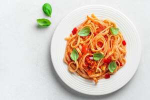 Pasta peperoni e pancetta, una ricetta saporita