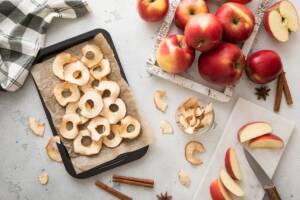 Chips di mele: come preparare in casa lo spuntino sano