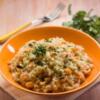 Come fare il risotto al salmone: la ricetta del primo piatto