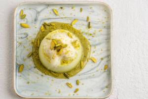 Panna cotta al pistacchio, un dolce al cucchiaio facilissimo