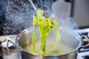 Tagliatelle verdi con rucola: la ricetta!