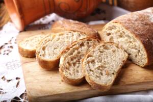 Macafame, un dolce con pane raffermo